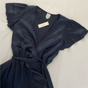 Francesca’s Navy Blue 💙 open-close dress